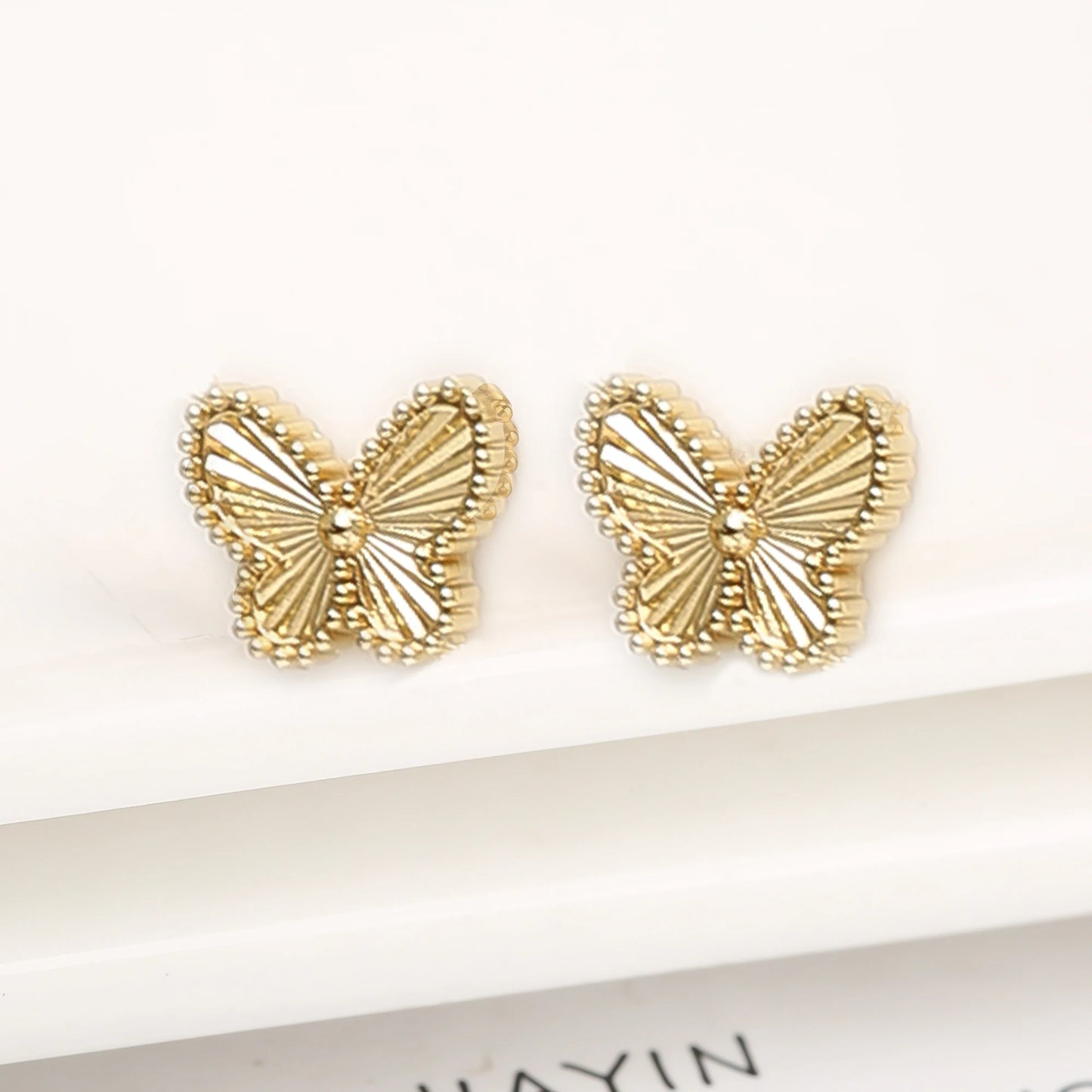 Hot Sale Luxury Stainless Steel Insect Butterfly Bracelet Simple for Woman Casual Holiday Party Jewelry Accessories Clover